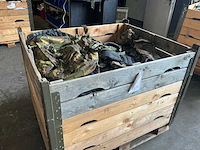 Defensie divers uitrusting/kleding - afbeelding 1 van  5