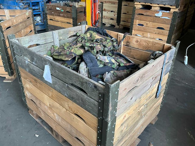 Defensie divers uitrusting/kleding - afbeelding 2 van  5