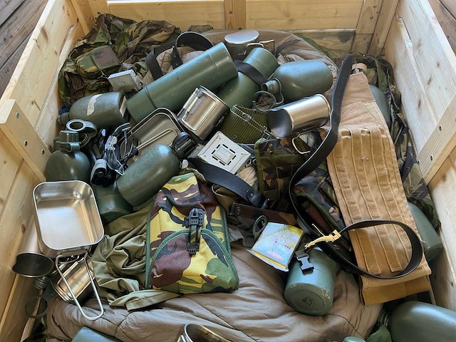 Defensie divers uitrusting/kleding - afbeelding 5 van  5
