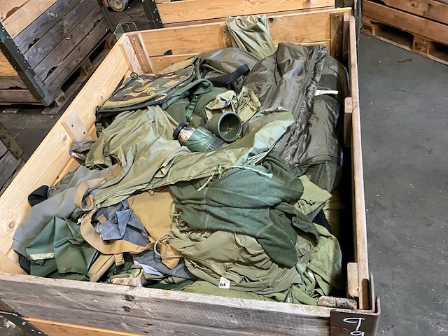 Defensie divers uitrusting/kleding - afbeelding 2 van  5