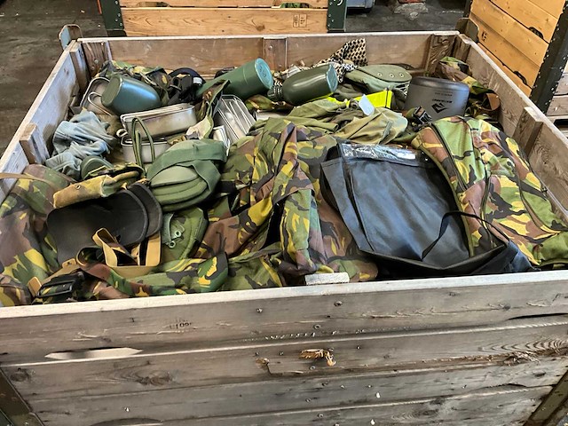 Defensie divers uitrusting/kleding - afbeelding 2 van  5