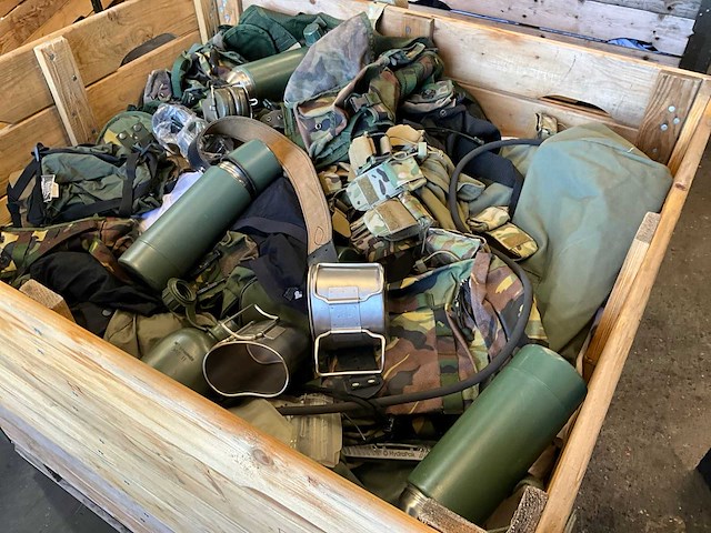 Defensie divers uitrusting/kleding - afbeelding 2 van  5