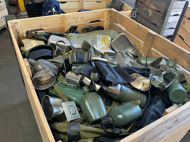 Defensie divers uitrusting/kleding - afbeelding 4 van  5