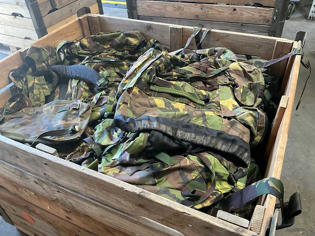 Defensie divers uitrusting/kleding - afbeelding 4 van  5