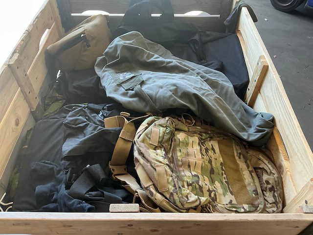 Defensie divers uitrusting/kleding - afbeelding 5 van  6