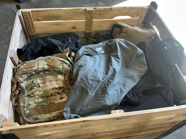 Defensie divers uitrusting/kleding - afbeelding 6 van  6