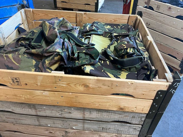 Defensie divers uitrusting/kleding - afbeelding 2 van  5