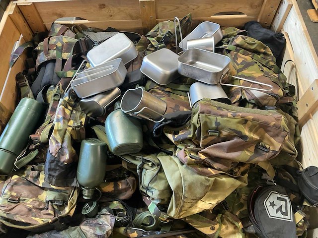 Defensie divers uitrusting/kleding - afbeelding 5 van  5