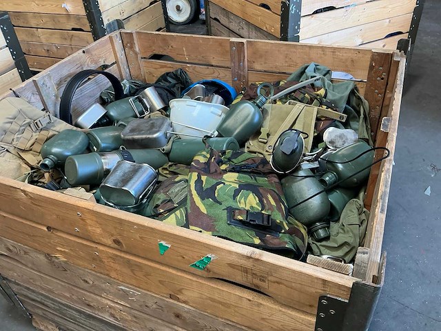 Defensie divers uitrusting/kleding - afbeelding 3 van  5