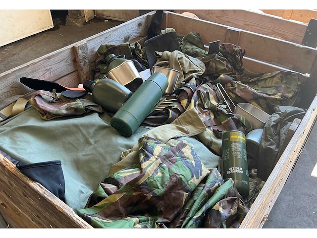 Defensie divers uitrusting/kleding - afbeelding 3 van  5