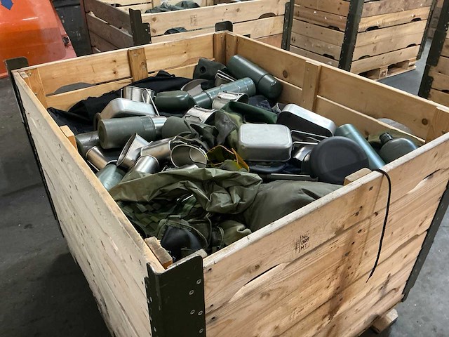 Defensie divers uitrusting/kleding - afbeelding 6 van  6