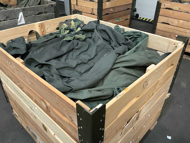 Defensie divers uitrusting/kleding - afbeelding 4 van  5