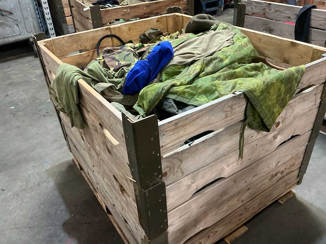 Defensie divers uitrusting/kleding - afbeelding 2 van  5