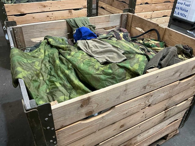 Defensie divers uitrusting/kleding - afbeelding 3 van  5