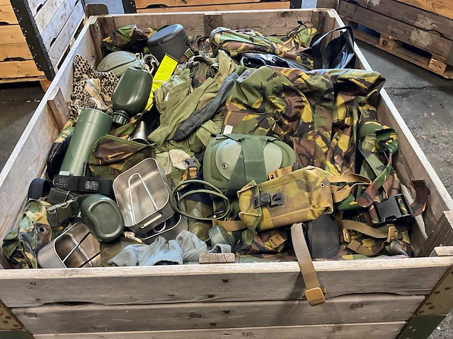 Defensie divers uitrusting/kleding - afbeelding 3 van  5