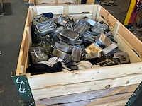 Defensie divers uitrusting/kleding - afbeelding 1 van  3