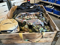 Defensie divers uitrusting/kleding - afbeelding 3 van  3