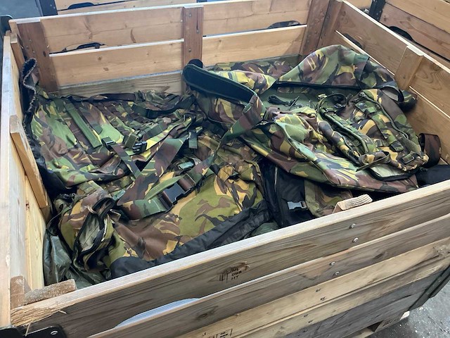Defensie divers uitrusting/kleding - afbeelding 5 van  5