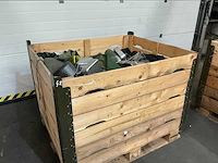 Defensie divers uitrusting/kleding - afbeelding 1 van  5