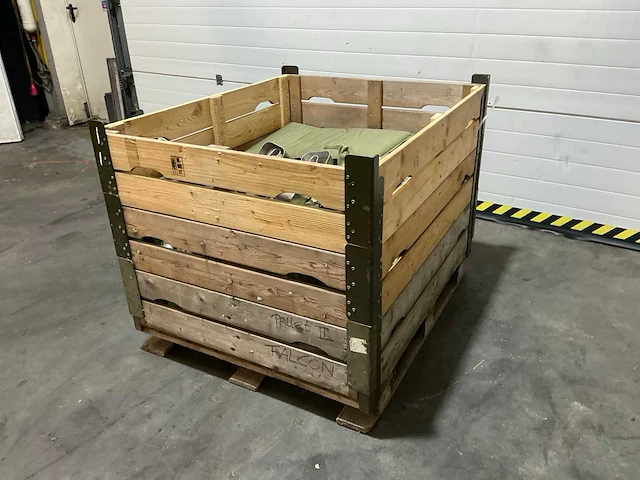 Defensiemateriaal - afbeelding 2 van  7