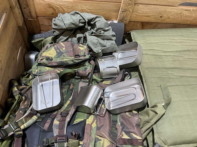 Defensiemateriaal - afbeelding 3 van  6