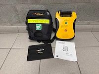 Defibtech lifeline aed defibrillator met wandkast en draagtas