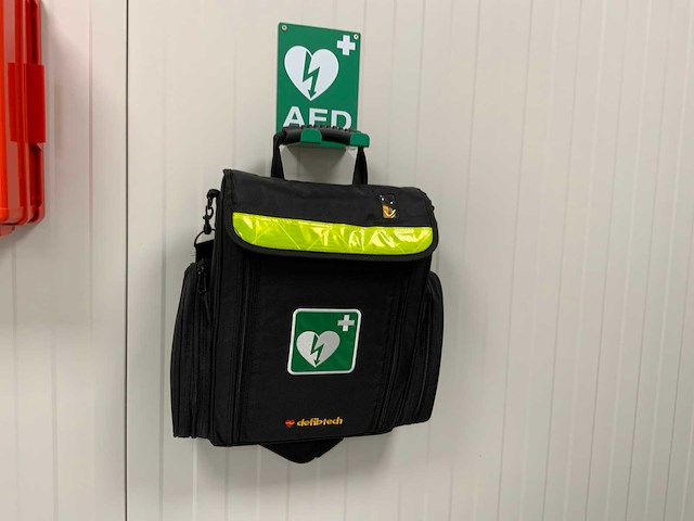 Defibtech lifeline aed defibrillator - afbeelding 1 van  3
