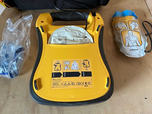 Defibtech lifeline defibrillator - afbeelding 3 van  3