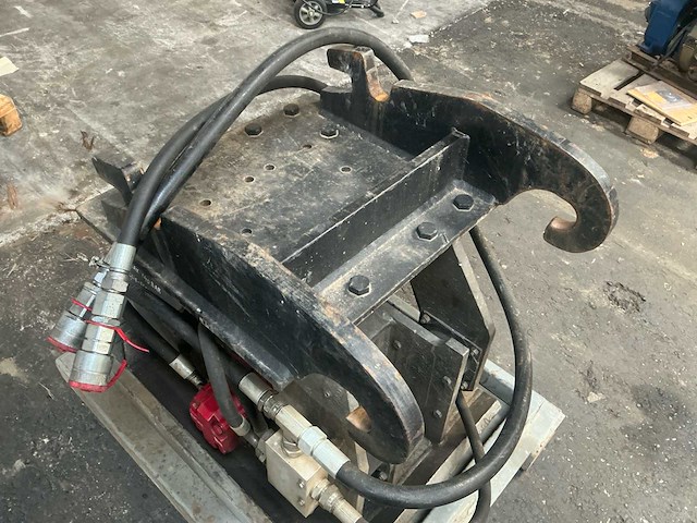 Dehaco - khp25 - hydraulische trilblok - cw20 - afbeelding 8 van  16