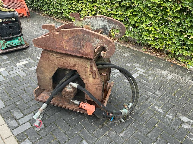 Dehaco hydraulische trilplaat - afbeelding 2 van  6