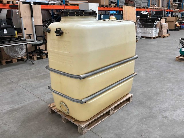 Dehoust verticale opslagtank 1100l - afbeelding 1 van  8