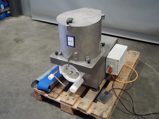 Deighton manufacturing uk ltd - afbeelding 1 van  8