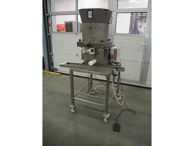 Deighton manufacturing uk ltd - afbeelding 1 van  15