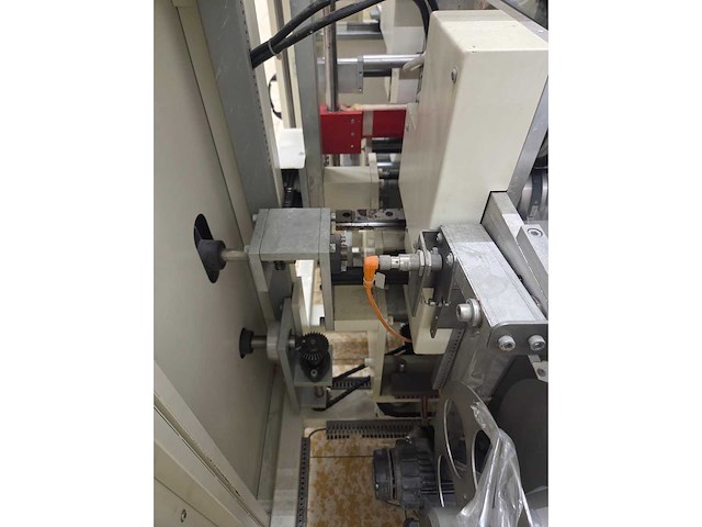 Dekapack - s4 - 35 / 2 - horizontale flowpacker met invoerband - afbeelding 15 van  32