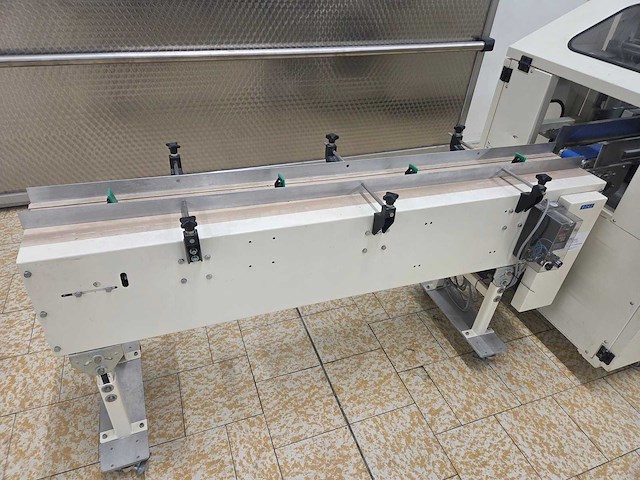 Dekapack - s4 - 35 / 2 - horizontale flowpacker met invoerband - afbeelding 12 van  32