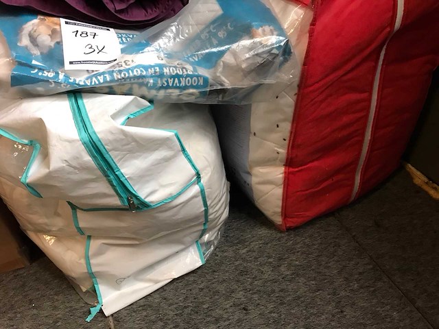 Dekbedden (3x) - afbeelding 1 van  1