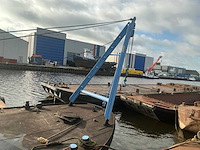 Dekschuit met hijsjuk - afbeelding 16 van  22