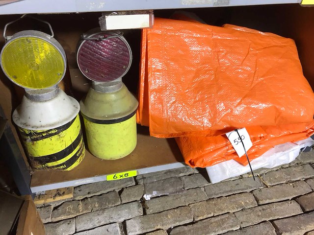 Dekzeilen en 2 lampen - afbeelding 1 van  3