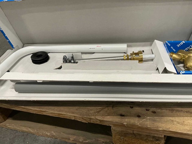 Delabie tempoflux toiletset met directe spoeling (5x) - afbeelding 8 van  11