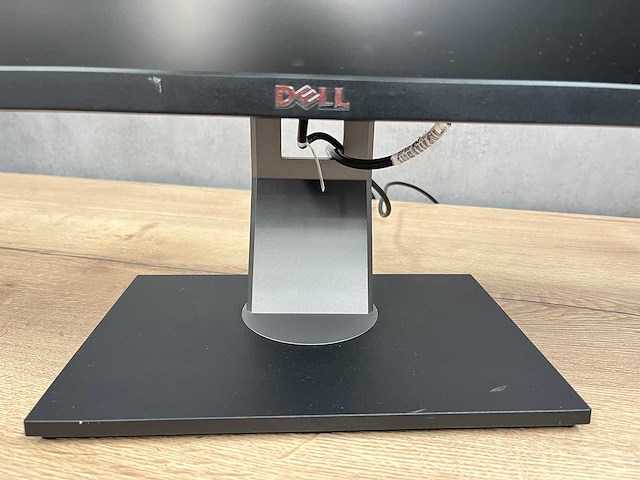 Dell - 13x 22" monitor op voet - dp, dvi, vga - afbeelding 17 van  18