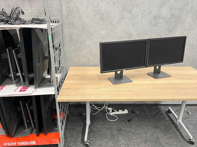 Dell - 18x 23" monitor met voet - dp, dvi, vga - afbeelding 9 van  16