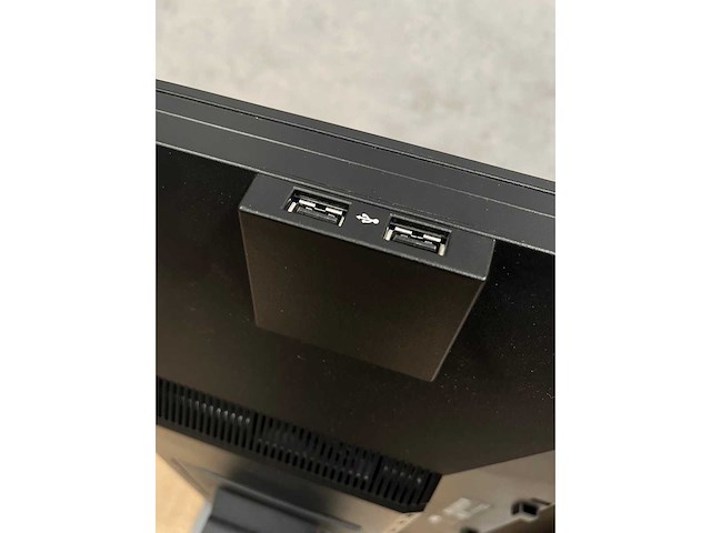 Dell - 18x 23" monitor met voet - dp, dvi, vga - afbeelding 16 van  16