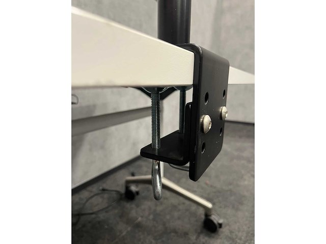 Dell - 24" monitor set op dubbele monitorarm - afbeelding 3 van  8