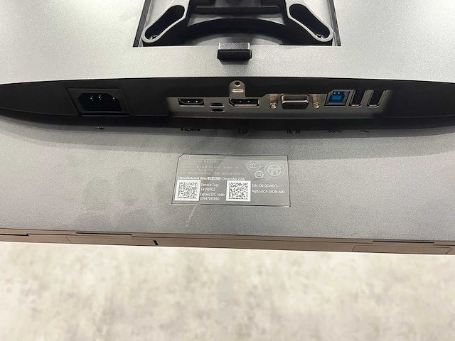 Dell - 24" monitoren met dubbele monitorarm - hdmi, dp, vga - afbeelding 15 van  15