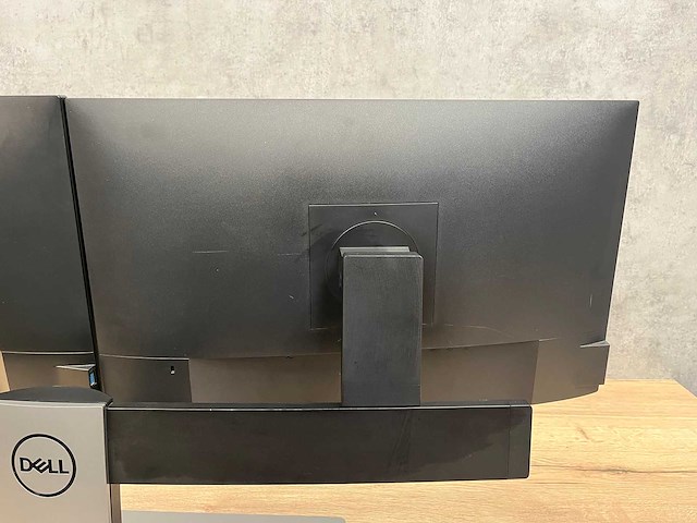 Dell - 24" pc set met dubbele voet - hdmi, dp, vga - afbeelding 9 van  9