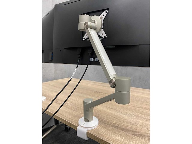 Dell - 2x 24" monitor met monitorarm - hdmi, dp, vga - afbeelding 8 van  23