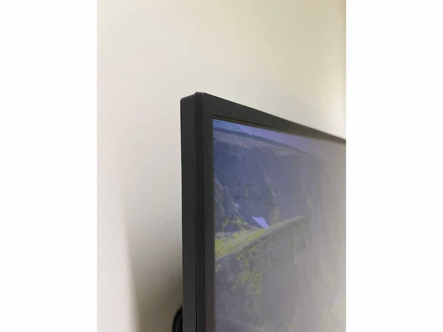 Dell - 55" monitor met logi rally bar - afbeelding 16 van  21