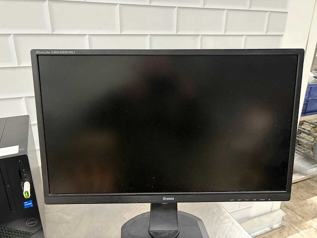 Dell - computer systeem met monitor en toetsenbord - afbeelding 2 van  2