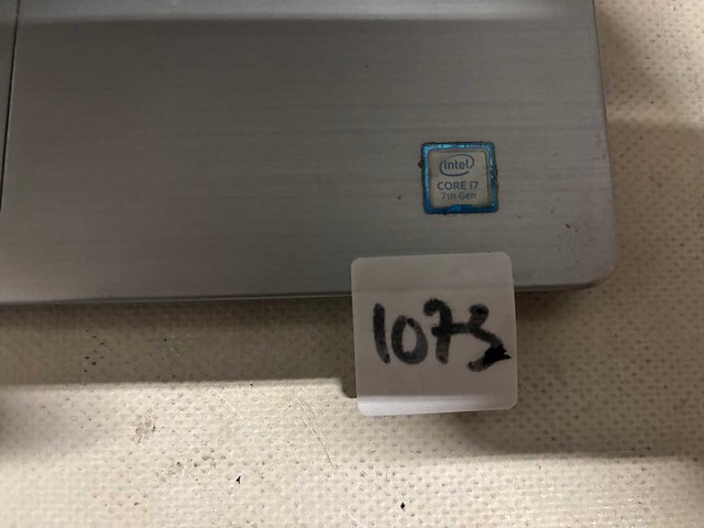 Dell - laptop - afbeelding 2 van  3