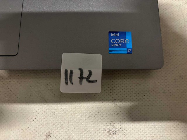 Dell - laptop - afbeelding 2 van  3